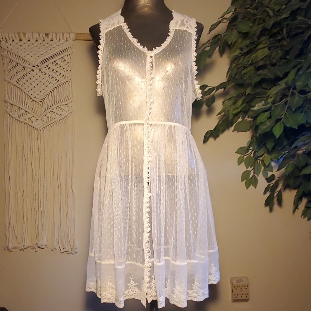 NWT!! Forever 21 Lace Dress